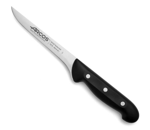 Cuchillo Deshuesador de Cocina con Mango Color Negro Serie Maitre 160 mm ARCOS 151500