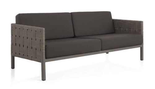 Sofá de 3 plazas de color gris con cojines GABAR OUT